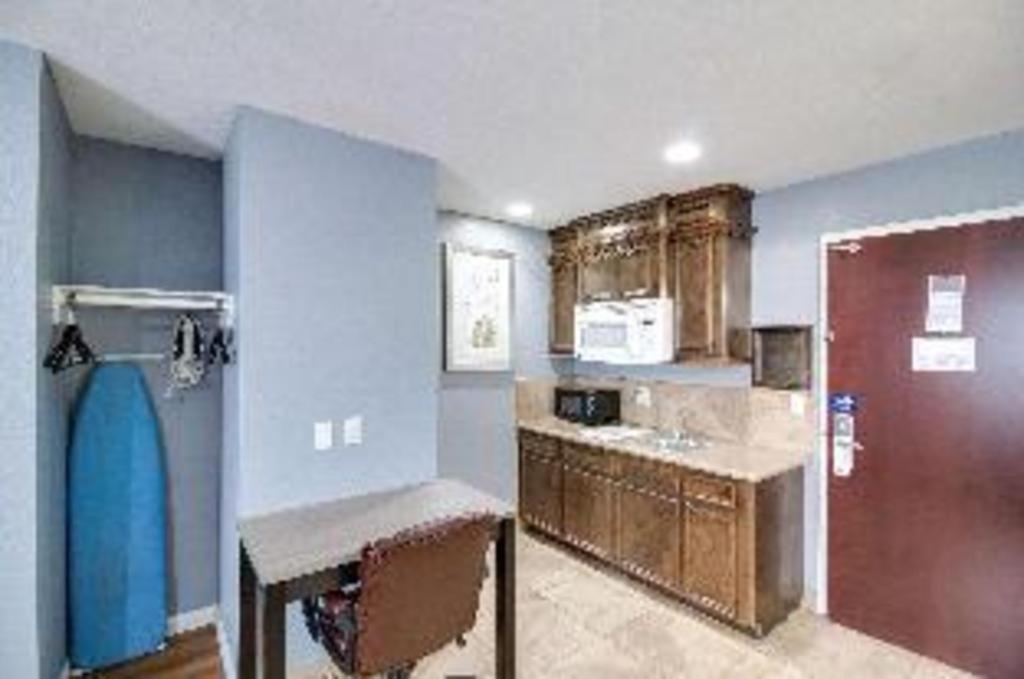Rodeway Inn & Suites Port Arthur - Groves Extérieur photo