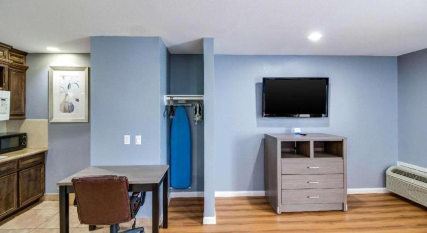 Rodeway Inn & Suites Port Arthur - Groves Extérieur photo