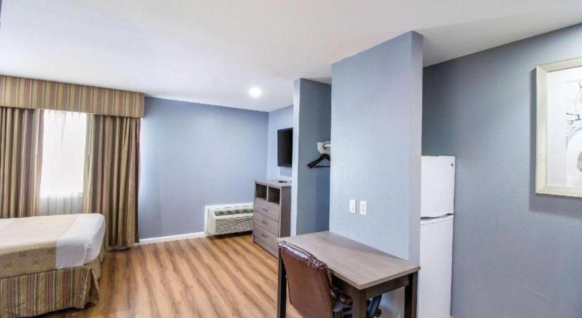 Rodeway Inn & Suites Port Arthur - Groves Extérieur photo