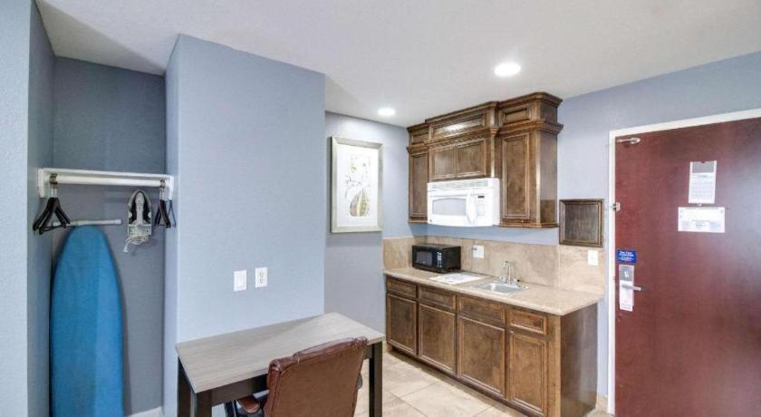 Rodeway Inn & Suites Port Arthur - Groves Extérieur photo