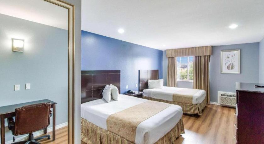 Rodeway Inn & Suites Port Arthur - Groves Extérieur photo